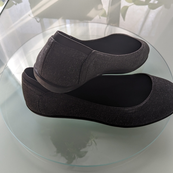 Ballet flats, NWT, charcoal black, 8ww, in every story. - Picture 3 of 15